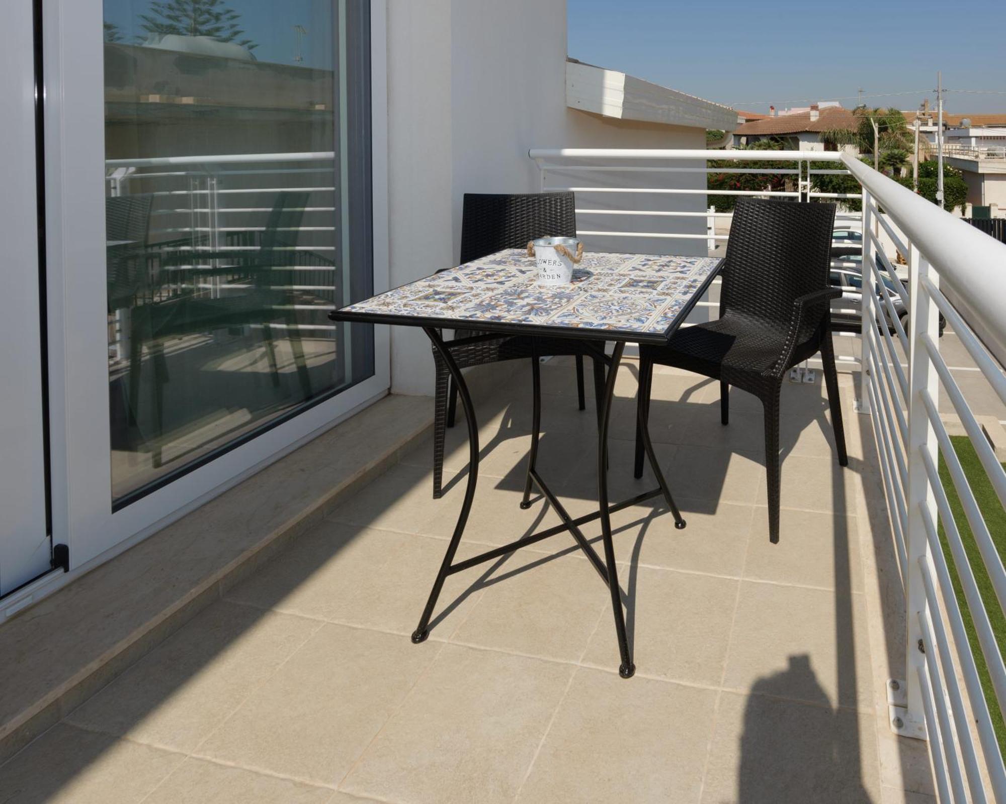 Astro Apartments With Direct Access On The Sea Of Noto Heritage Of Unesco Экстерьер фото