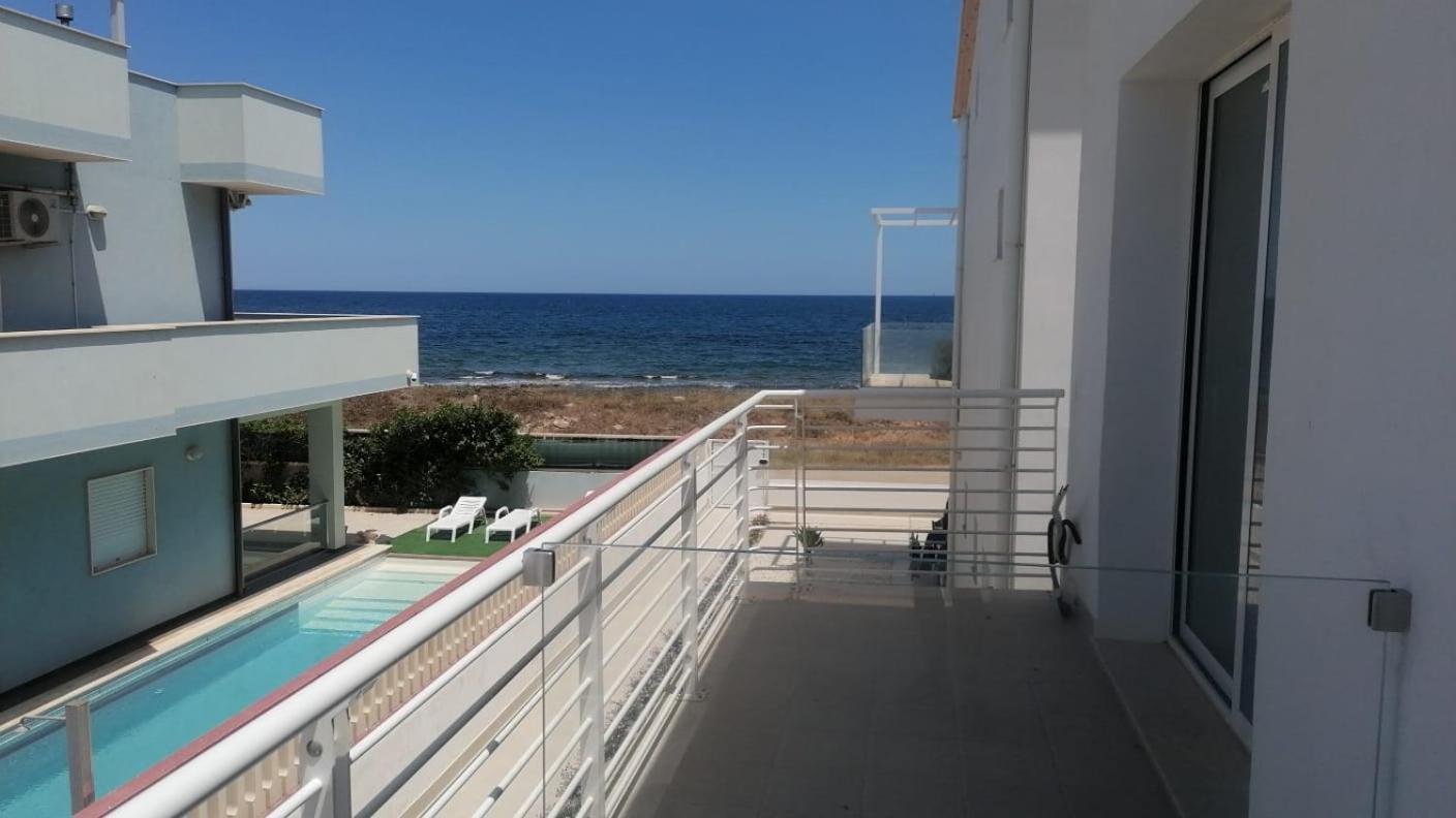 Astro Apartments With Direct Access On The Sea Of Noto Heritage Of Unesco Экстерьер фото